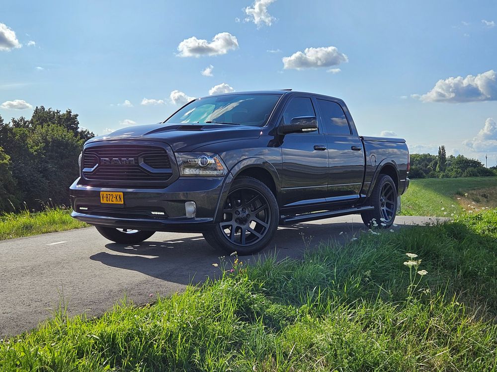 Dodge Ram 1500 5.7 V8