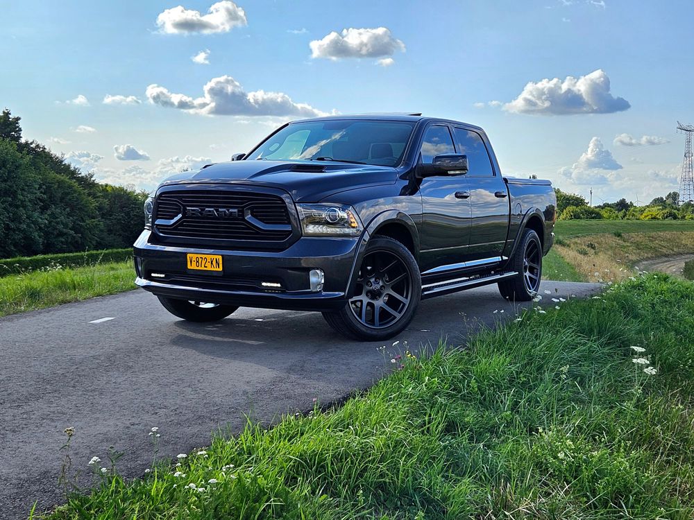 Dodge Ram 1500 5.7 V8