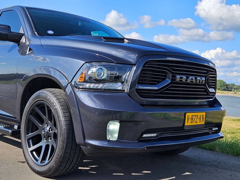 Dodge Ram 1500 5.7 V8