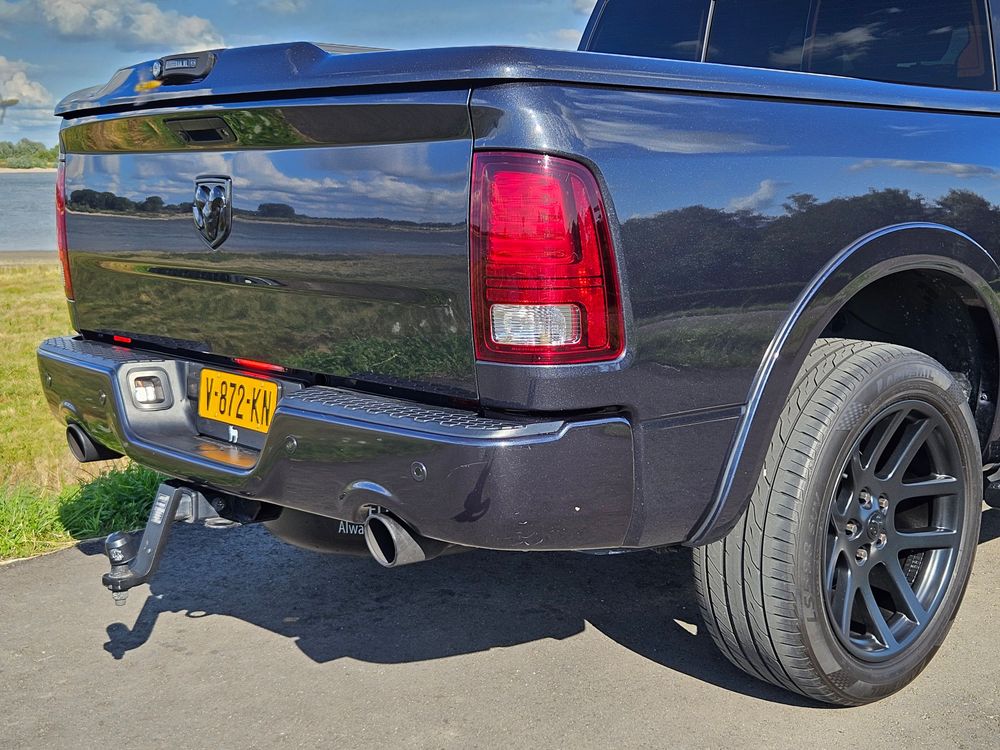 Dodge Ram 1500 5.7 V8