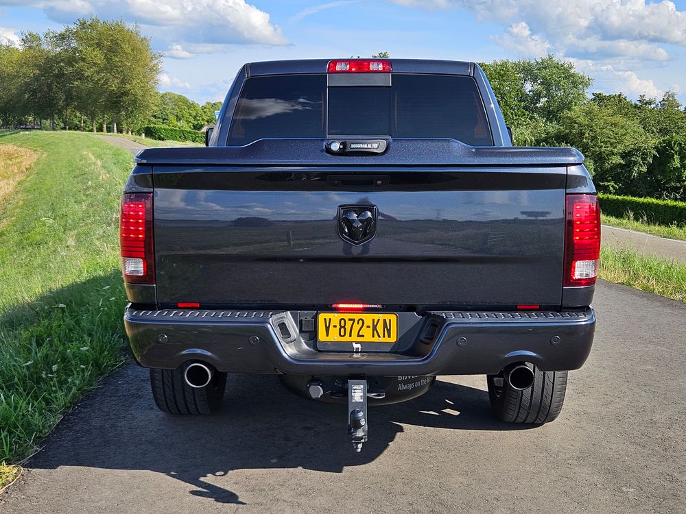 Dodge Ram 1500 5.7 V8