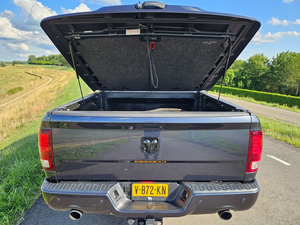 Dodge Ram 1500 5.7 V8