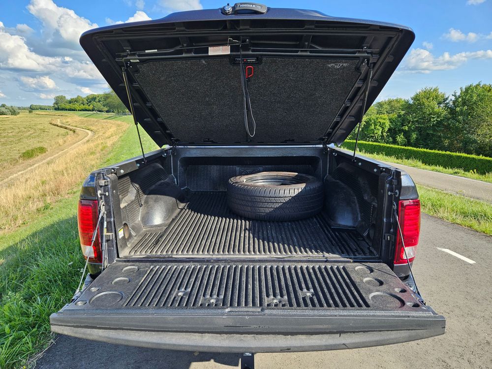 Dodge Ram 1500 5.7 V8