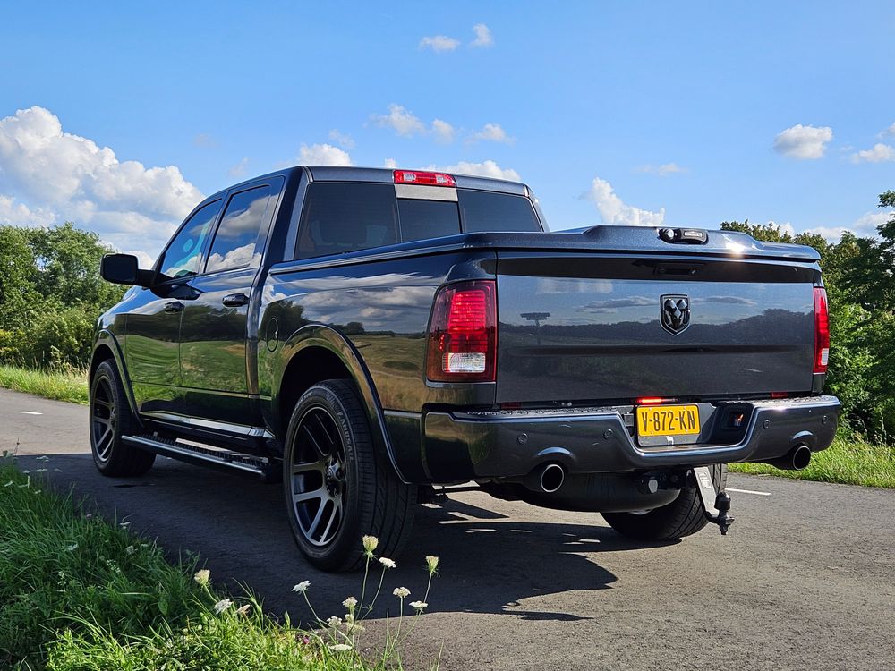 Dodge Ram 1500 5.7 V8