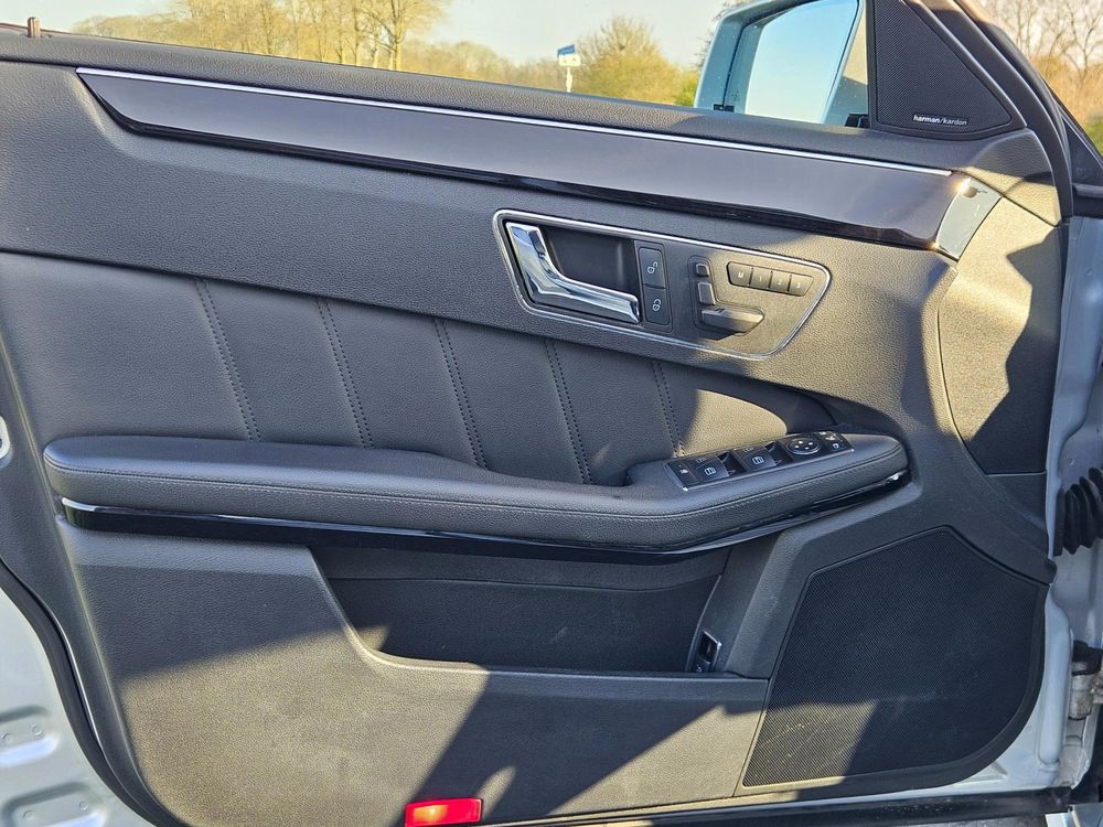 Mercedes-Benz E-klasse Estate 500 | Trekhaak | 18" AMG | 2e Eigenaar
