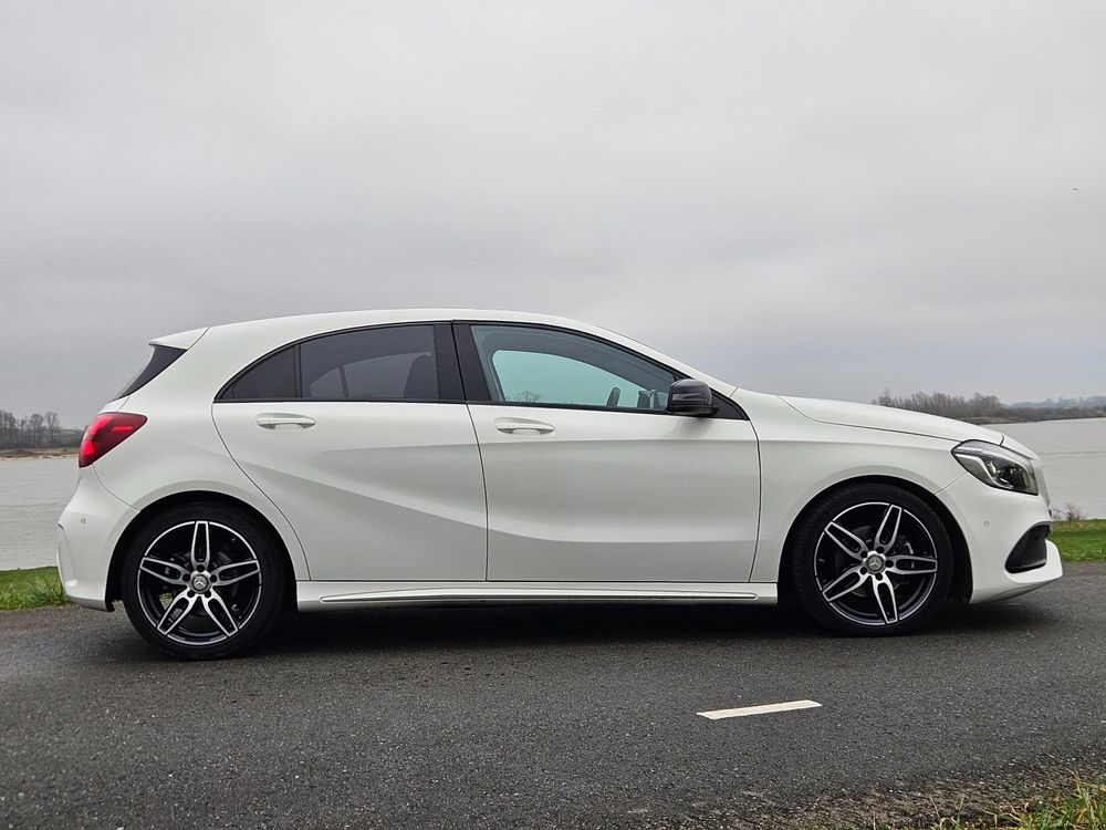 Mercedes-Benz A-klasse 180 AMG Night Edition Plus | NL Auto | Facelift