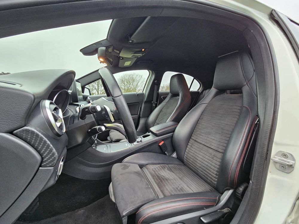 Mercedes-Benz A-klasse 180 AMG Night Edition Plus | NL Auto | Facelift