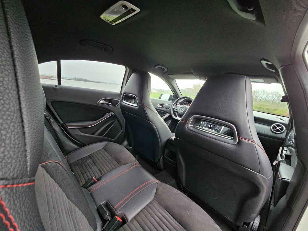Mercedes-Benz A-klasse 180 AMG Night Edition Plus | NL Auto | Facelift