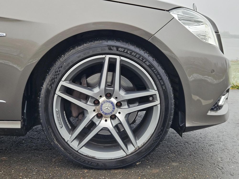 Mercedes-Benz E-klasse 300 CDI Avantgarde | Dealer Onderhouden