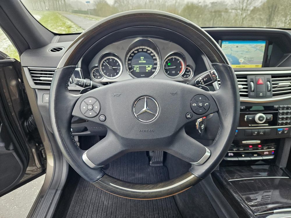 Mercedes-Benz E-klasse 300 CDI Avantgarde | Dealer Onderhouden