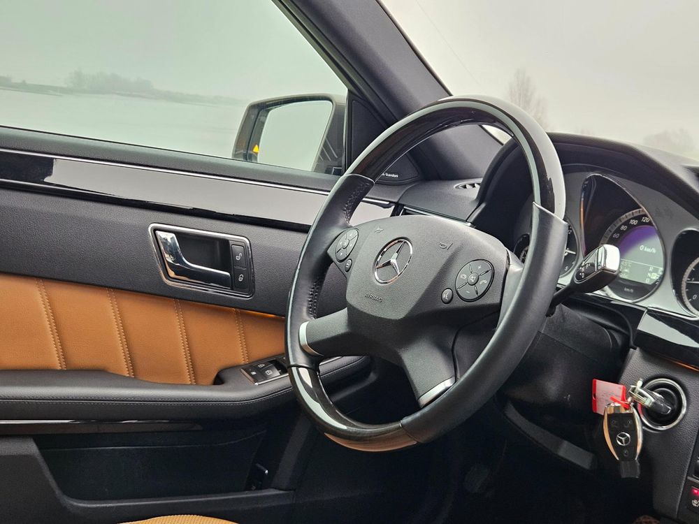 Mercedes-Benz E-klasse 300 CDI Avantgarde | Dealer Onderhouden