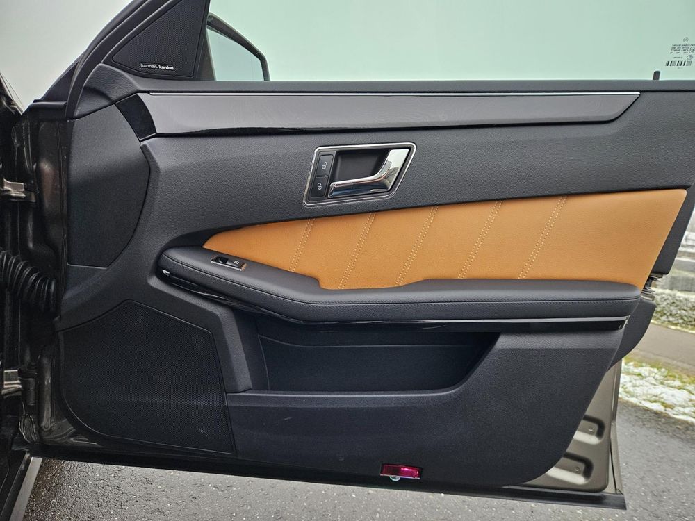 Mercedes-Benz E-klasse 300 CDI Avantgarde | Dealer Onderhouden