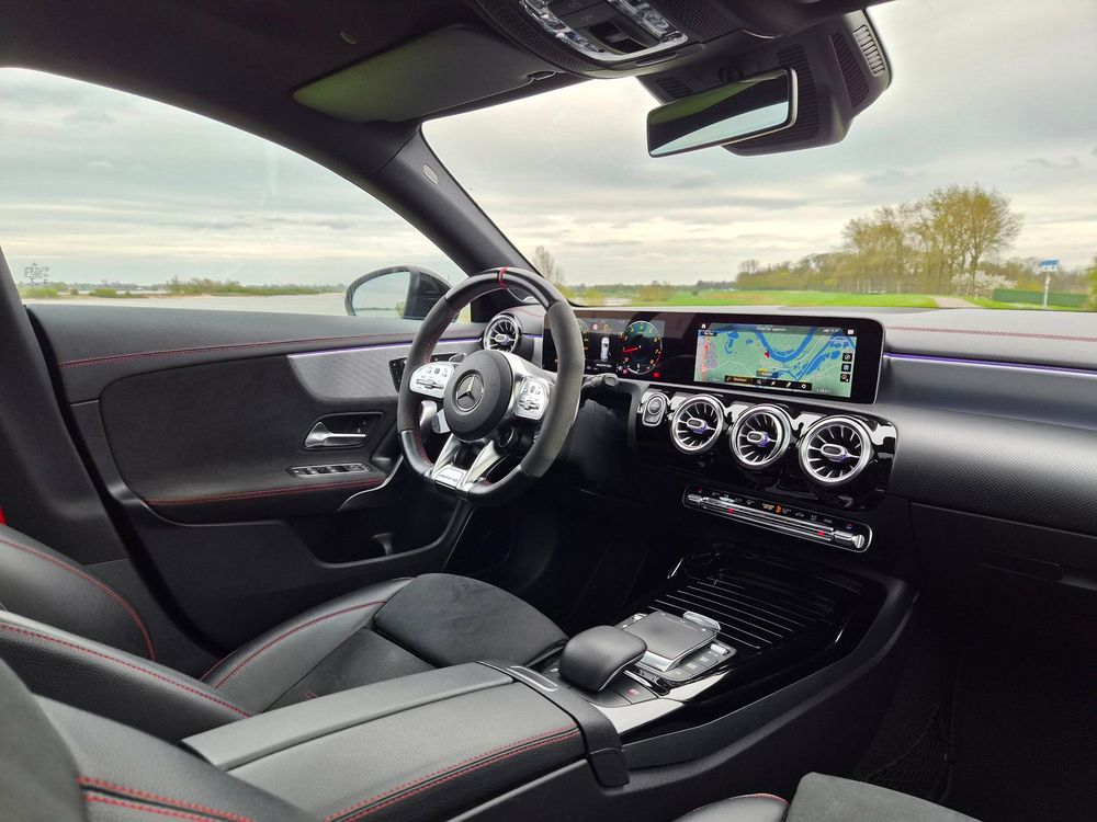 Mercedes-Benz CLA-klasse Shooting Brake AMG 45 S 4MATIC+ Premium Plus
