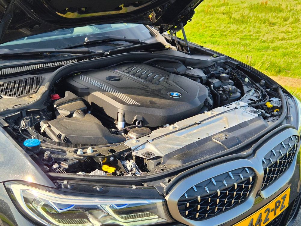 BMW 3-serie Touring M340i xDrive High Executive | Pano | ACC