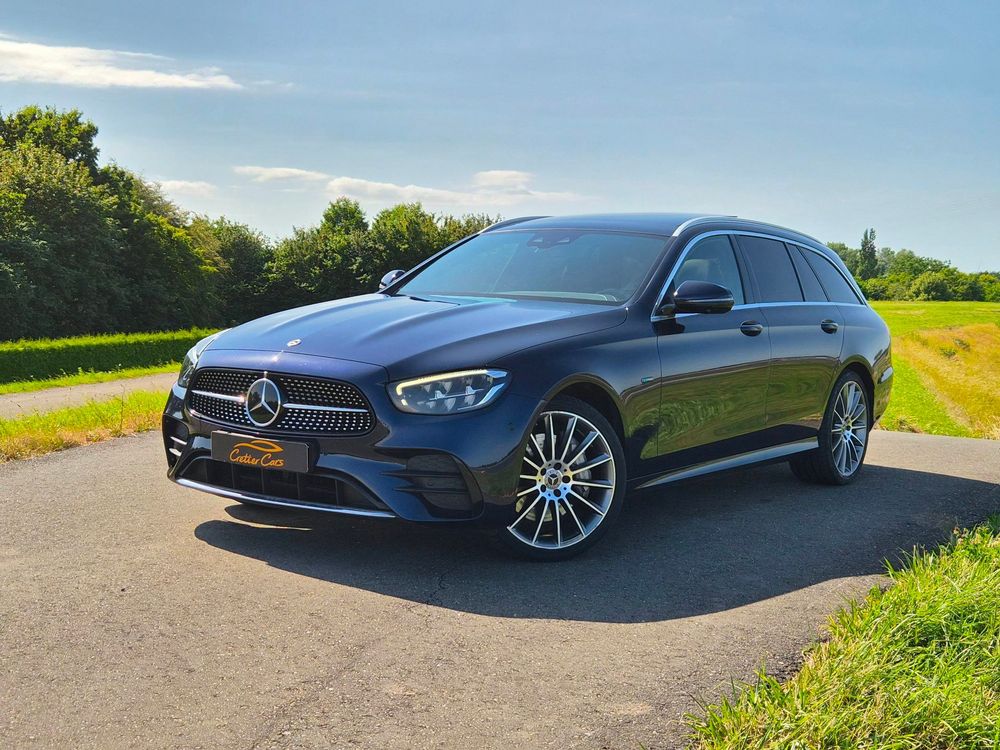 Mercedes-Benz E-klasse Estate 300 e AMG Line | Pano | ACC