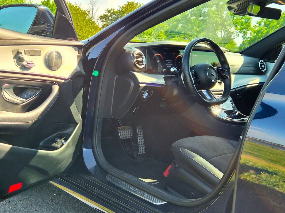 Mercedes-Benz E-klasse Estate 300 e AMG Line | Pano | ACC