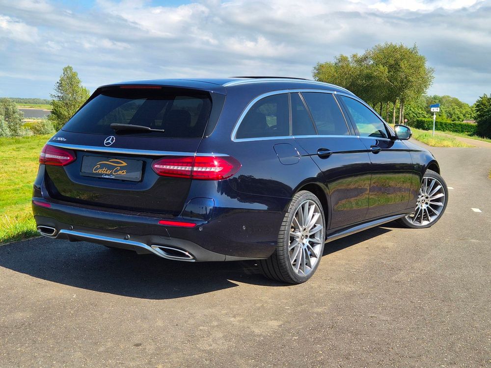 Mercedes-Benz E-klasse Estate 300 e AMG Line | Pano | ACC