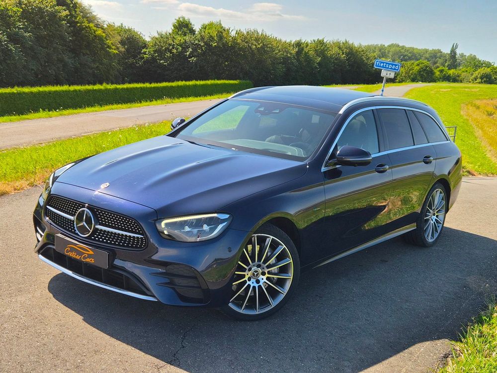 Mercedes-Benz E-klasse Estate 300 e AMG Line | Pano | ACC