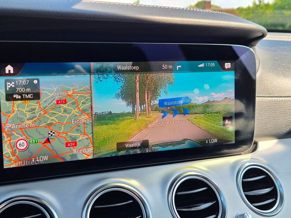 Mercedes-Benz E-klasse Estate 300 e AMG Line | Pano | ACC