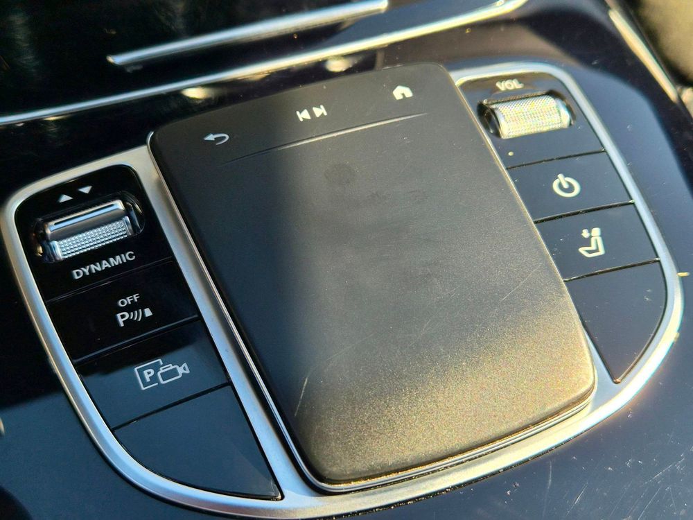 Mercedes-Benz E-klasse Estate 300 e AMG Line | Pano | ACC