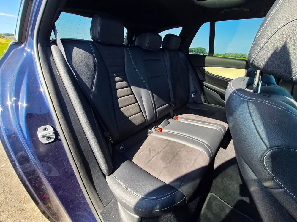 Mercedes-Benz E-klasse Estate 300 e AMG Line | Pano | ACC