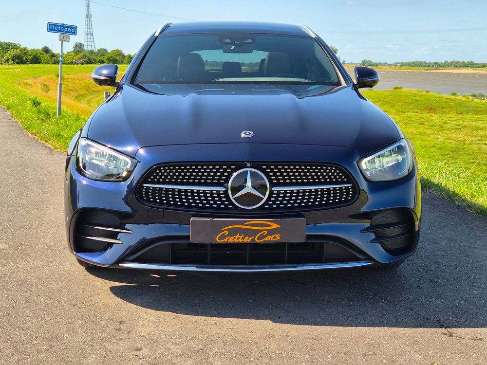 Mercedes-Benz E-klasse Estate 300 e AMG Line | Pano | ACC