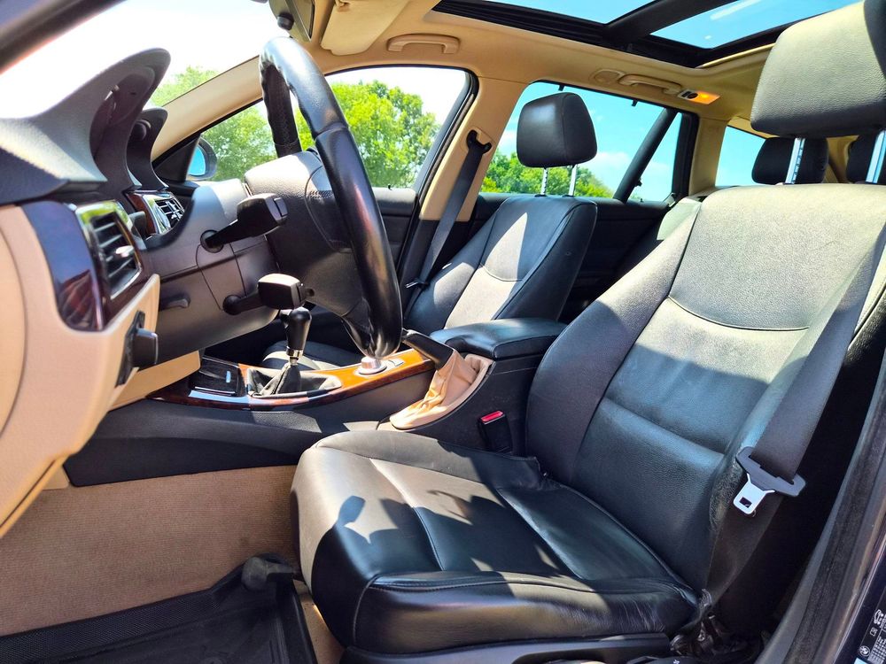 BMW 3-serie Touring 330i M | Inruilkoopje! | Two-Tone Leder