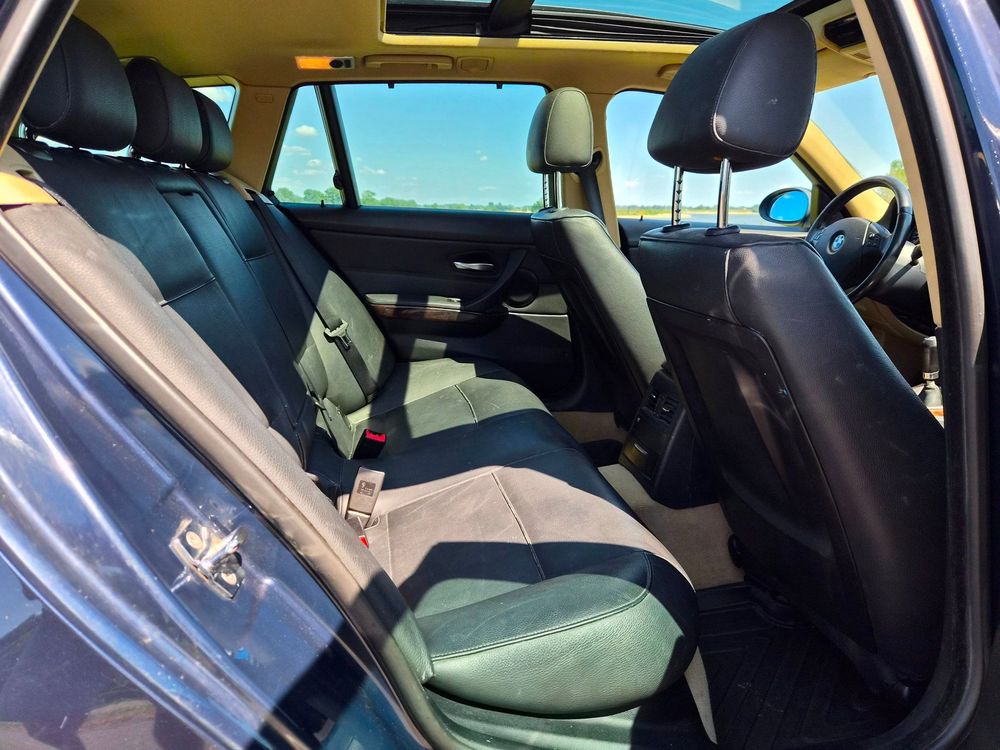 BMW 3-serie Touring 330i M | Inruilkoopje! | Two-Tone Leder