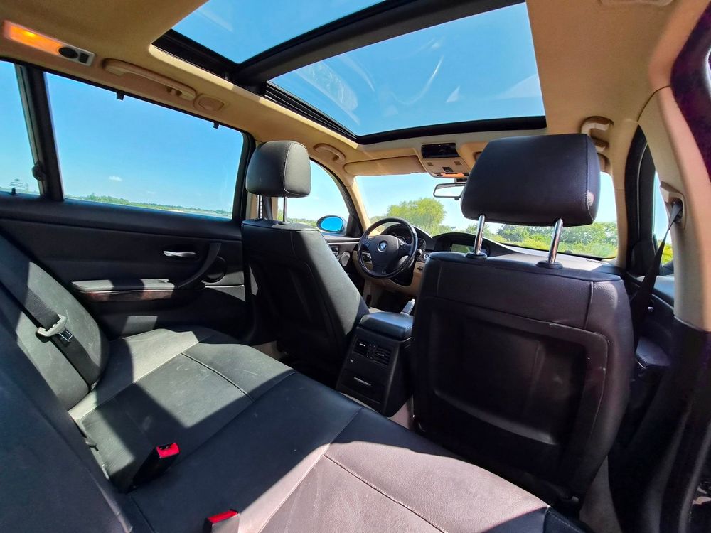 BMW 3-serie Touring 330i M | Inruilkoopje! | Two-Tone Leder