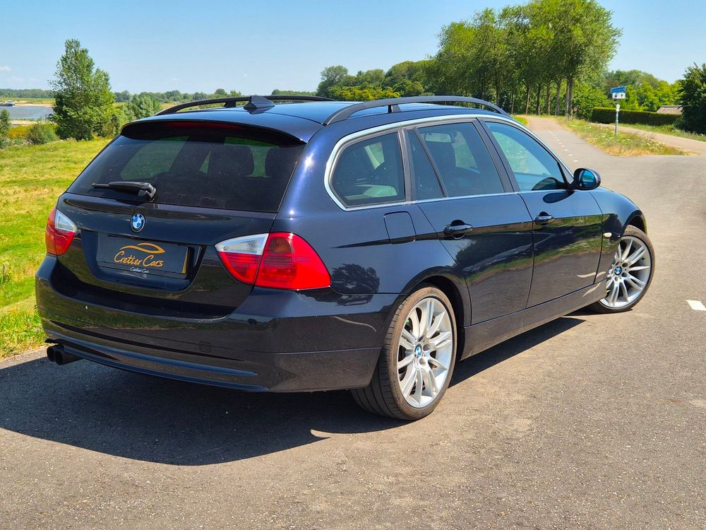BMW 3-serie Touring 330i M | Inruilkoopje! | Two-Tone Leder
