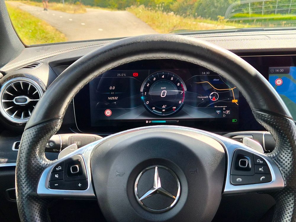 Mercedes-Benz E-klasse Coupé 200 Edition 1 AMG | Full Option