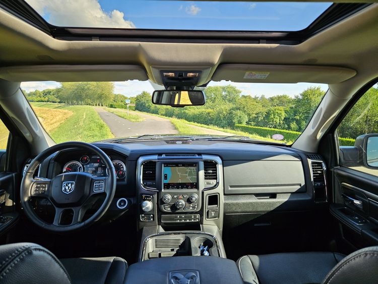 Dodge Ram 1500 5.7 V8